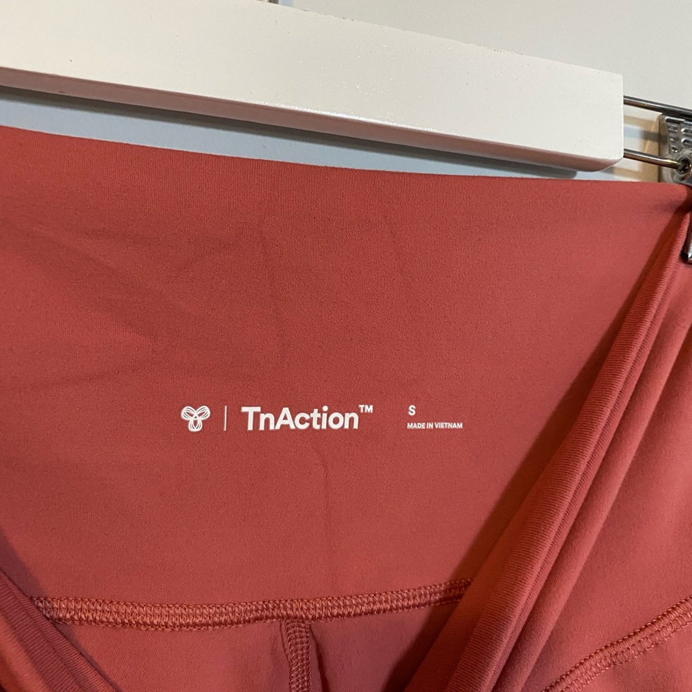 Aritzia TNA TnAction butter bike shorts size small